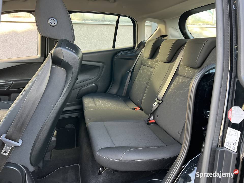 Ford B 10 BENZYNA Klimatronik Podgrzewane Fotele centralny zamek Konin