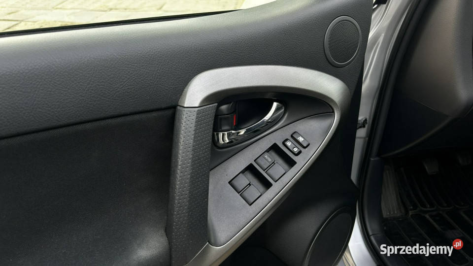 Toyota RAV4 20 BenGaz AWD Zadbana 2 Właścicieli czujnik zmierzchu