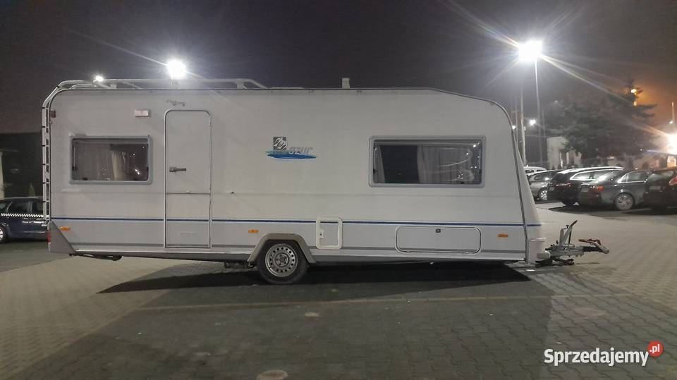 Przyczepa kempingowa duża Knaus Azur 540 Typ