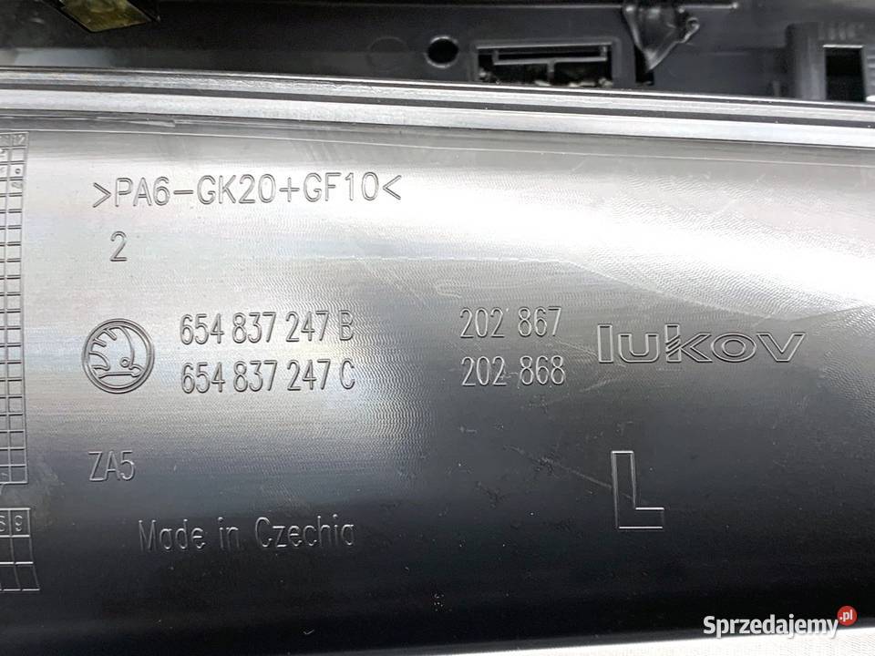 BOCZEK DRZWI LEWY PRZÓD SKODA KAMIQ Crossover Tapicerki samochodowe