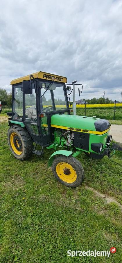 Ciągnik traktor Farmot 250d 1996 2000 mth Minkowice-Kolonia
