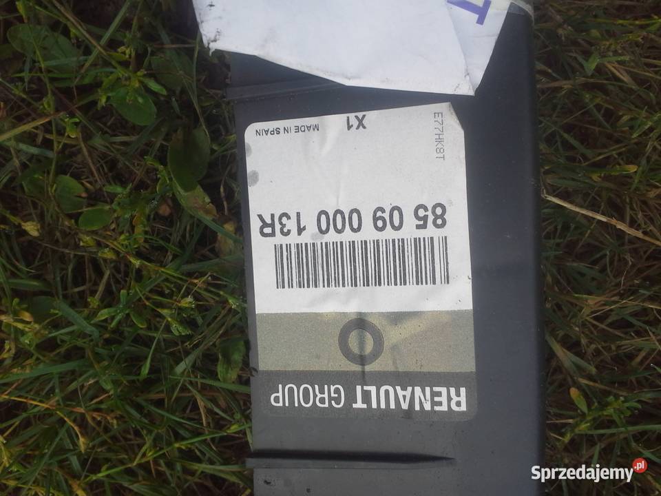 ŚLIZG zderzaka tyl mocowanie RENAULT MEGANE III części blacharskie