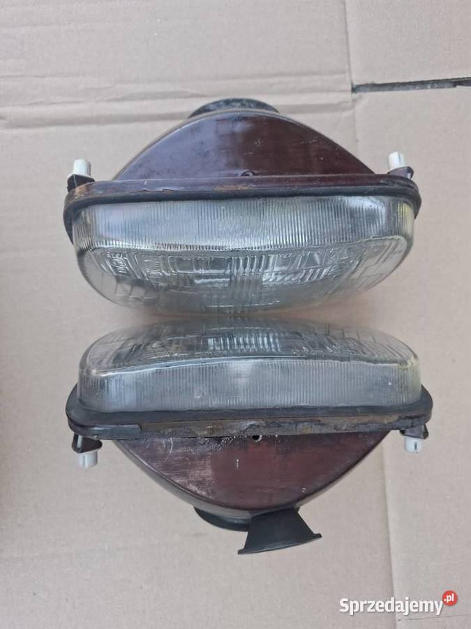 Reflektory przód przednie lampy Fiat 126p Maluch opolskie Strzelce Opolskie