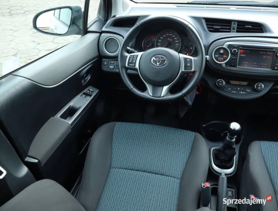 Toyota Yaris 133 Dual VVTi łódzkie Łódź