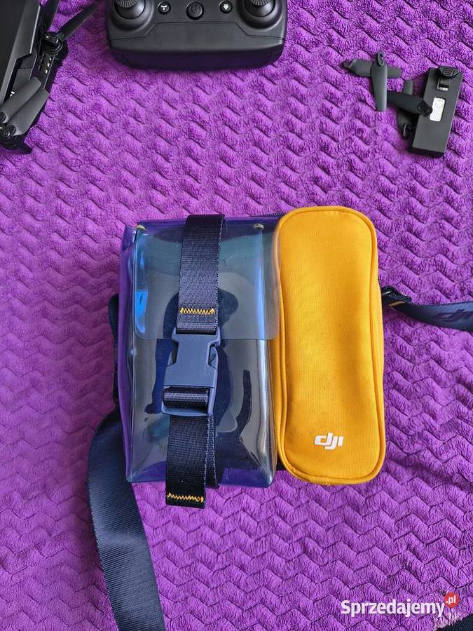 Dron E88 z kamerą dodatki i torba Zdalnie sterowane Warszawa