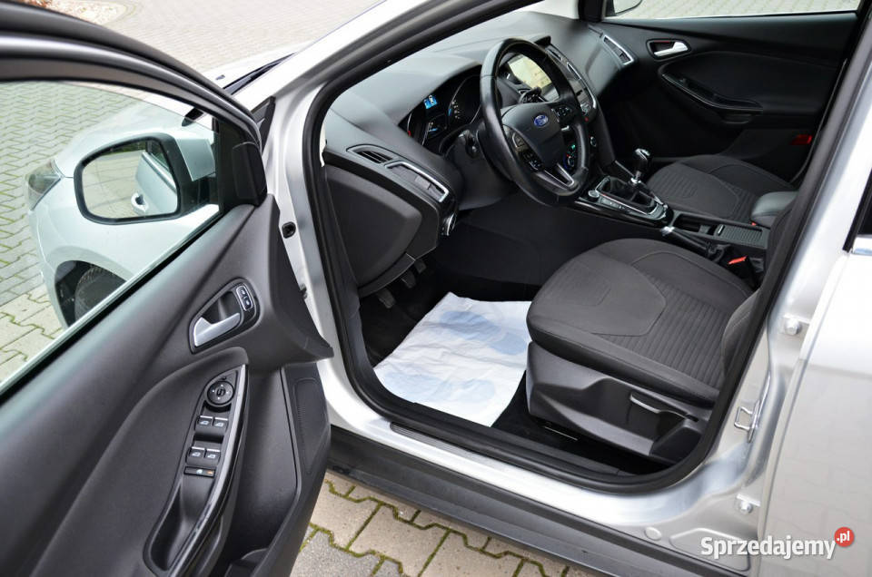 Ford Focus 15TDCI 120 Opłacony Navi LED Serwis ASR (kontrola trakcji) mazowieckie