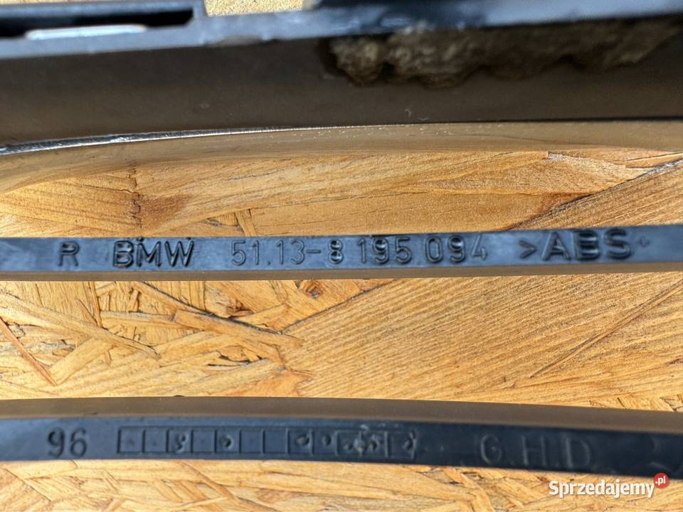 ATRAPA KRATKA GRILL NERKA PRAWA RH BMW 3 E36 Międzychód