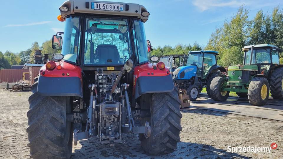 Massey Ferguson 5611 traktor rolniczy Zaklików