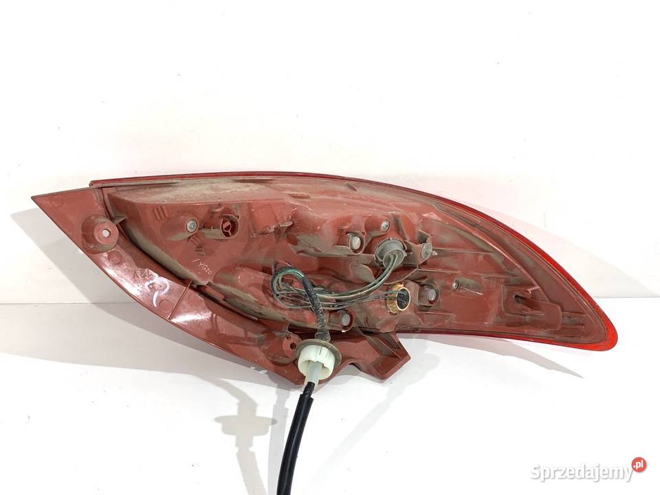 LAMPA PRAWY TYŁ MAZDA 2 DE Hatchback 0715 osobowe podkarpackie