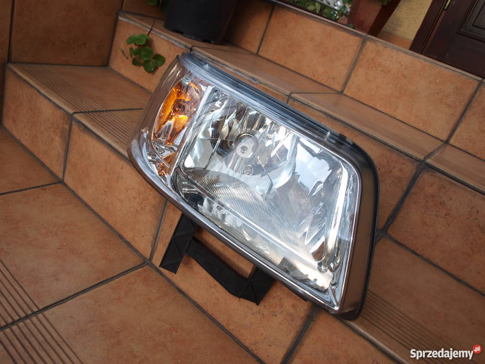 VW Transporter T5 lampa prawa przód 2003 2009r Kalisz