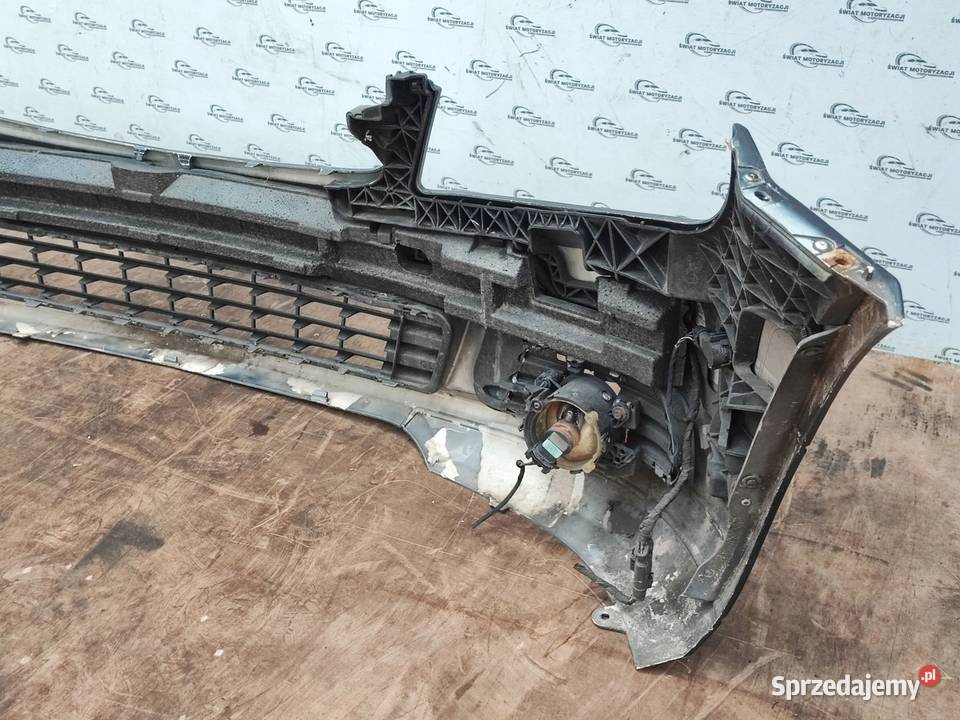 MERCEDES W204 07r zderzak przód PDC