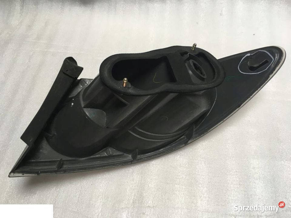 MAZDA 6 LAMPA TYLNA LEWA 22061971 Kozubszczyzna