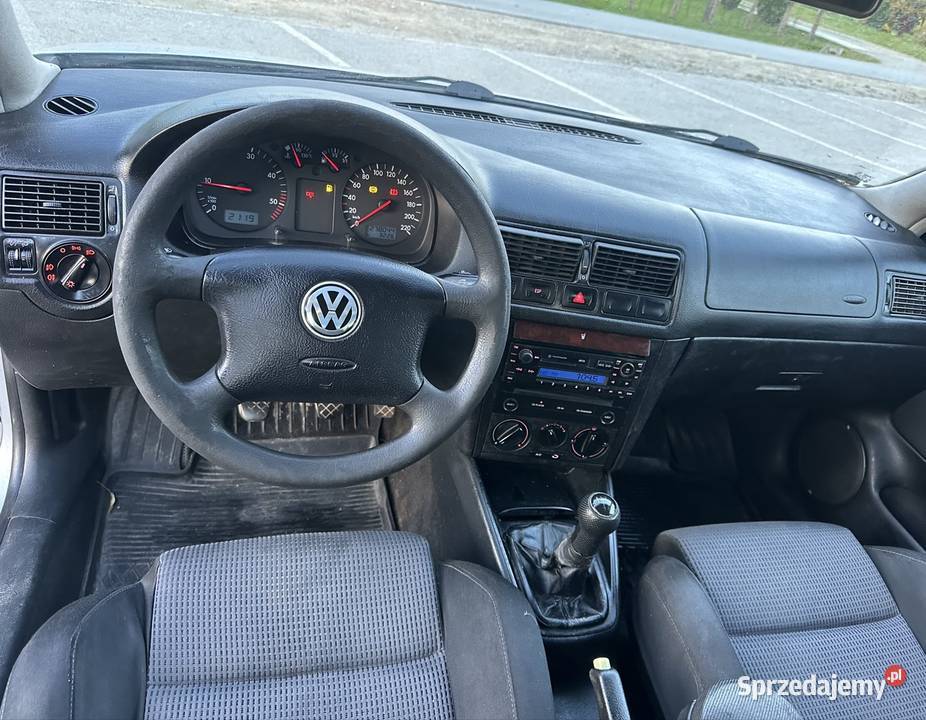 Volkswagen Golf IV 19 TDI 2001r nieuszkodzony