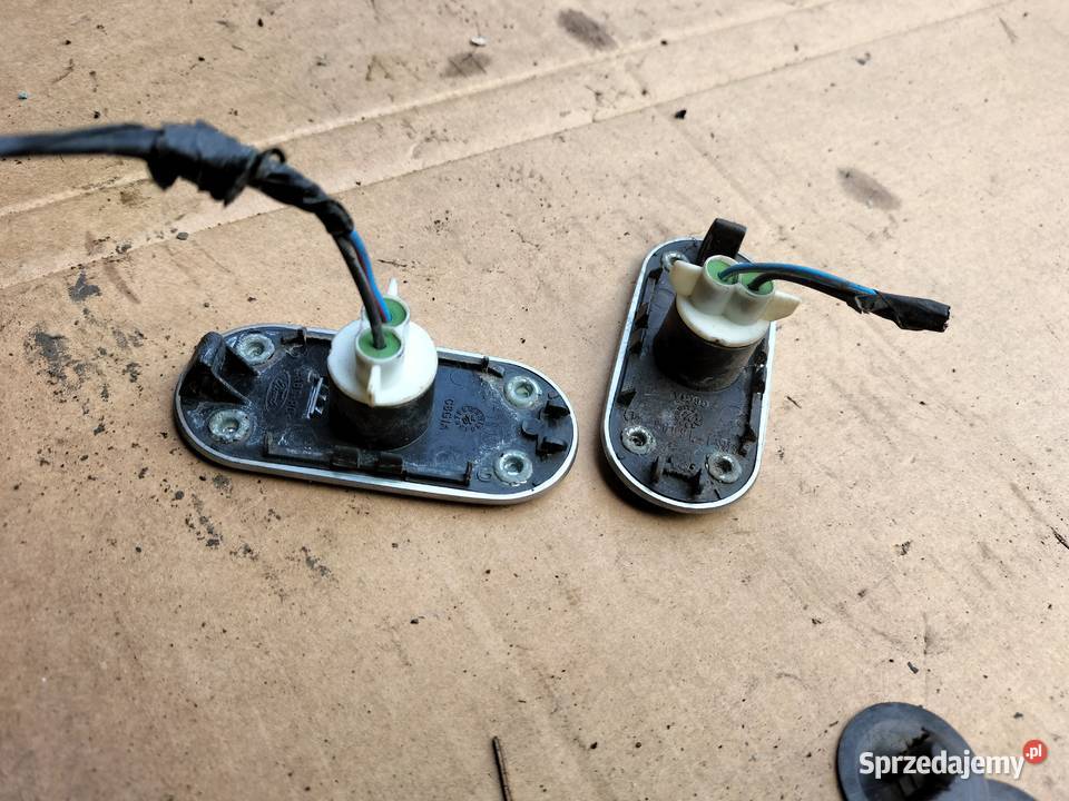 FORD FOCUS C MK1 ZNACZEK EMBLEMAT NAPIS ZAŚLEPKA Części samochodowe Kamień-Kolonia sprzedam