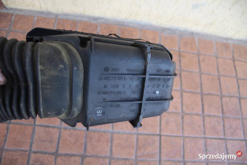 LEWAREK WYBIERAK AUDI A6 C5 19 TDI 4B0711025E osobowe