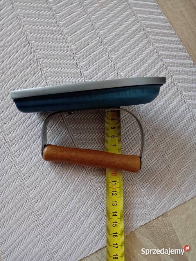 Żelazko pamiątka PRL Krosno