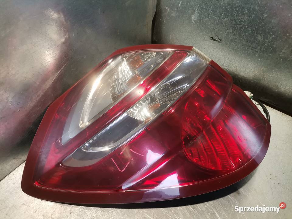 SUBARU LEGACY 4 IV LAMPA LEWY TYŁ KOMBI Rok produkcji 2004 Nowy Sącz