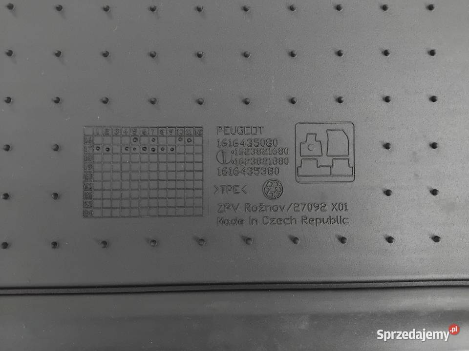 Peugeot 3008 oryginalne dywaniki gumowe Ostroróg