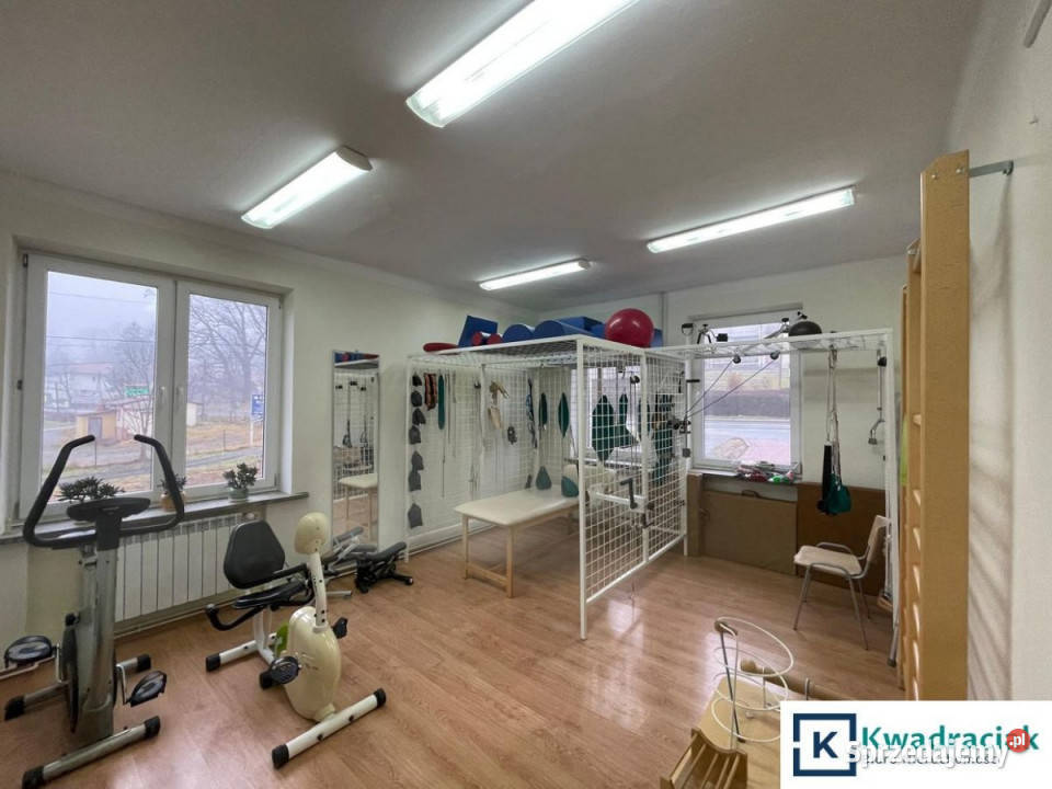 sprzedaży lokalu 450m2 Wiśniowa 3555zł/m2