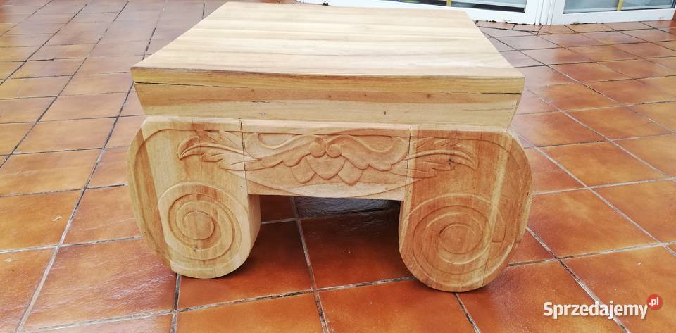 Stolik drewniany rzeźbiony kawowy loft indyjski
