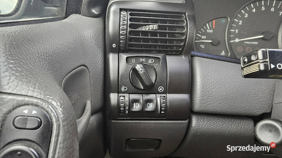 Opel Omega 25 v6 automat napęd tył welury B wspomaganie kierownicy Chełm Śląski