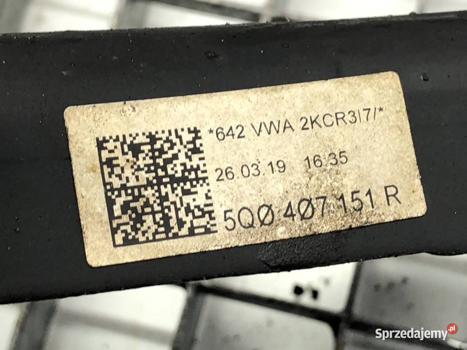 WAHACZ LEWY PRZÓD VW TROC Crossover 5Q0407151R podkarpackie