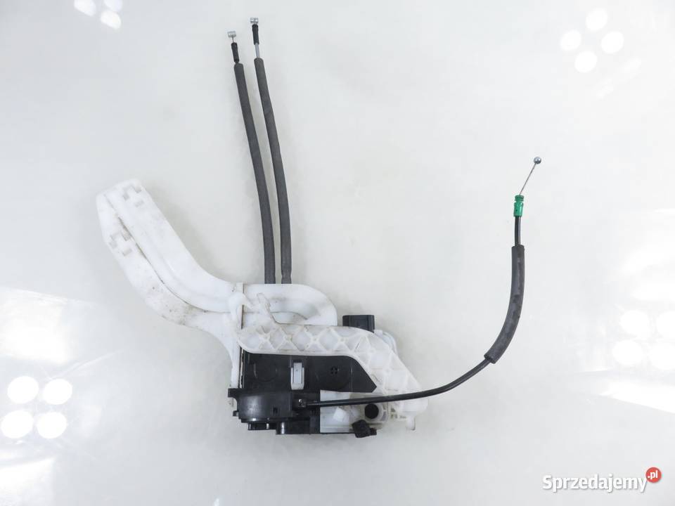 ZAMEK LEWY TYLNY HYUNDAI ix35 814102Y010