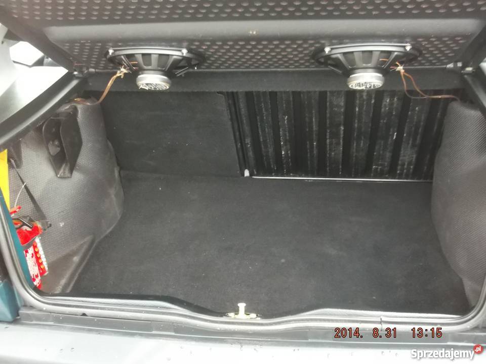 VW Golf III 18 benzyna klima 3 drzwi radio / CD Marki sprzedam