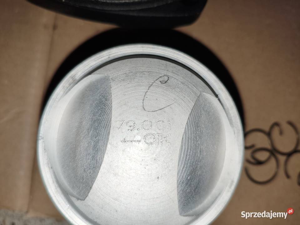 Cylindry Ural szlifie 790 z nowymi tłokami Leszno