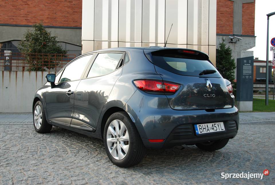 Renault Clio benzyna Zadbany bezwypadkowy Opony Zarejestrowany w Polsce Białystok