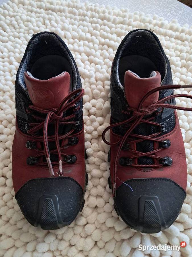 Buty trekingowe firmy BZDURY 38 długość wkładki łódzkie Zgierz sprzedam