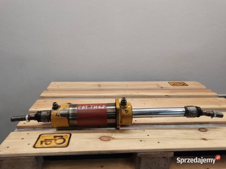 CAT TH 82 Cylinder hydrauliczny skrętu wielkopolskie Wilkowo