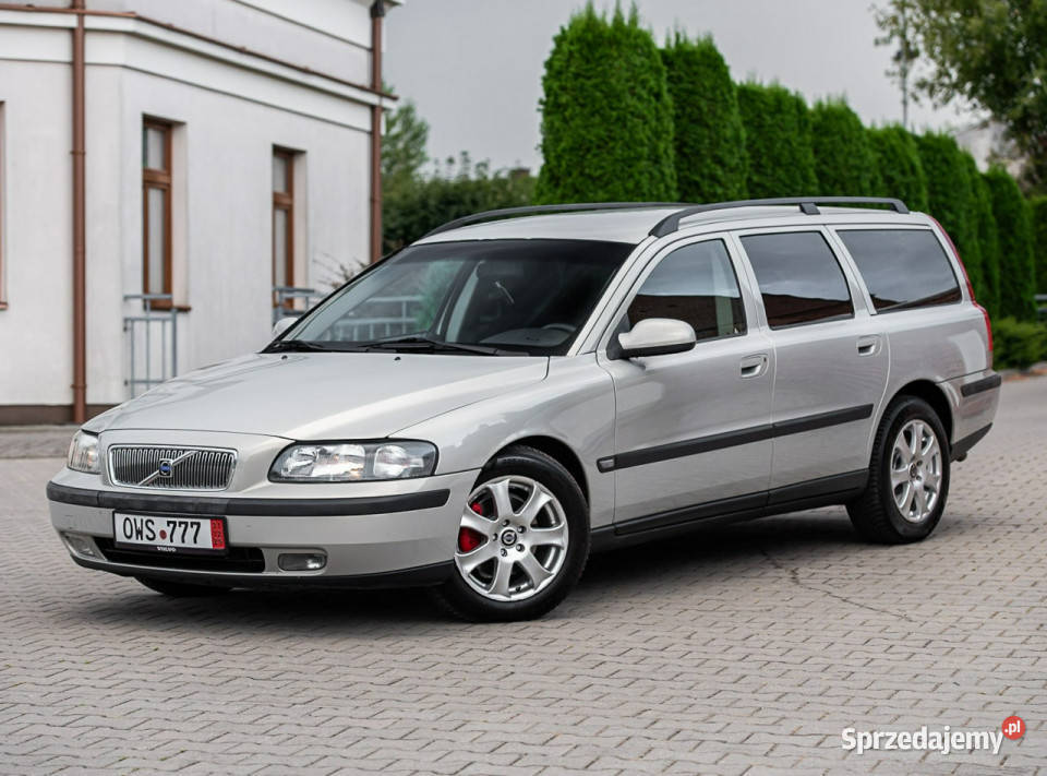 Volvo V70 24i 140 Super Stan Opłacony II serwisowany w ASO Zwoleń