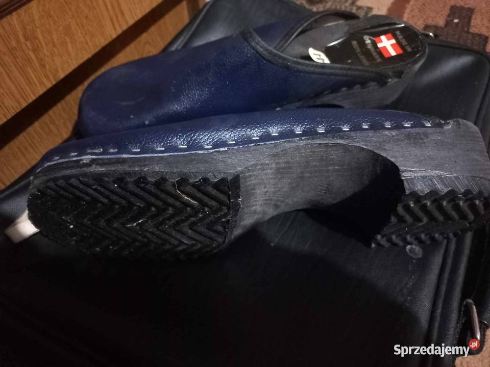 Nowe chodaki drewniaki Czersk