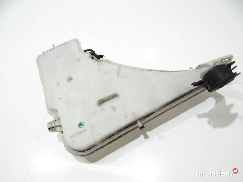 ZBIORNICZEK PŁYNU DO SPRYSKIWACZY BMW F30 osobowe Strzyżewice