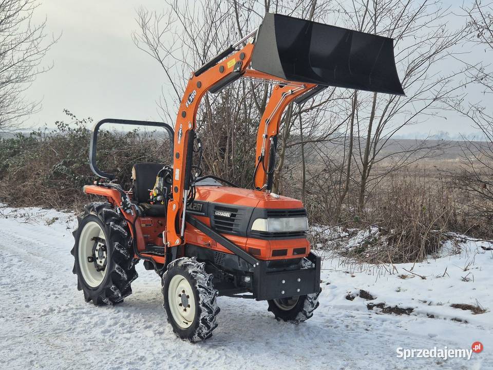 Traktorek KUBOTA GL261D 26 44 Wspomaganie sprzedam
