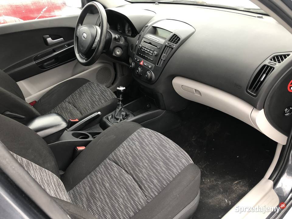 Kia Ceed 14 benzynagaz 2007r LPG do 2026r model wielofunkcyjna kierownica warmińsko-mazurskie Nowakowo