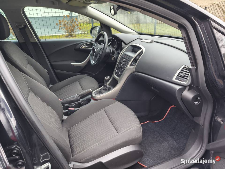 Opel Astra J 14 Benzyna Klima Bogata Wersja 5 sprzedam