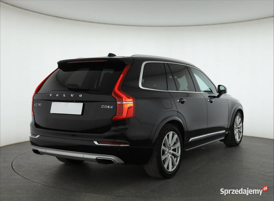 Volvo XC90 D5 AWD automatyczna sprzedam
