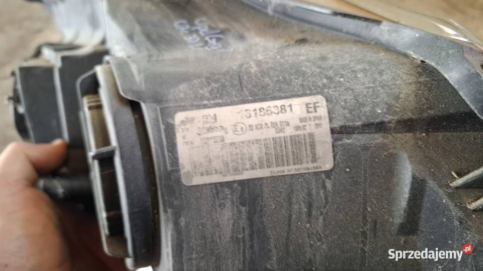 Opel Corsa D lampy przednie LP komplet VALEO dolnośląskie Kamienna Góra