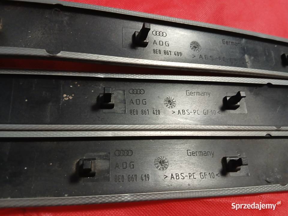 Audi A4 B6 Listwa drzwi lewy przod tyl 8E0867409 Listwy i nakładki Bolesławiec
