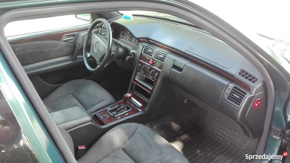 MercedesBenz E220 D 1996 22 diesel manualna Sierpc