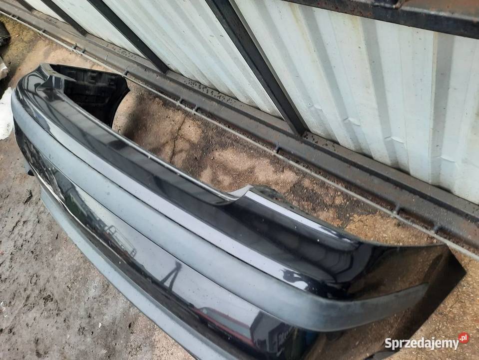 VOLKSWAGEN BORA ZDERZAK BELKA LISTWA TYL CZARNY