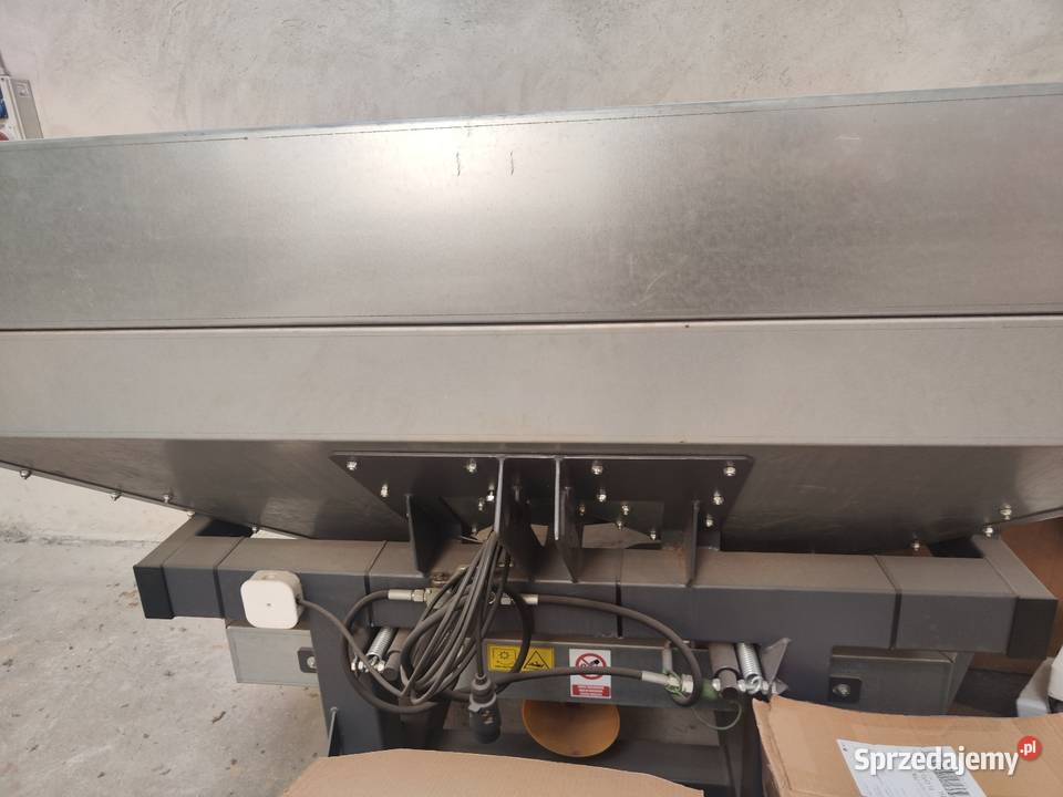 Rozsiewacz nawozów zawieszany 800 l ocynk inox