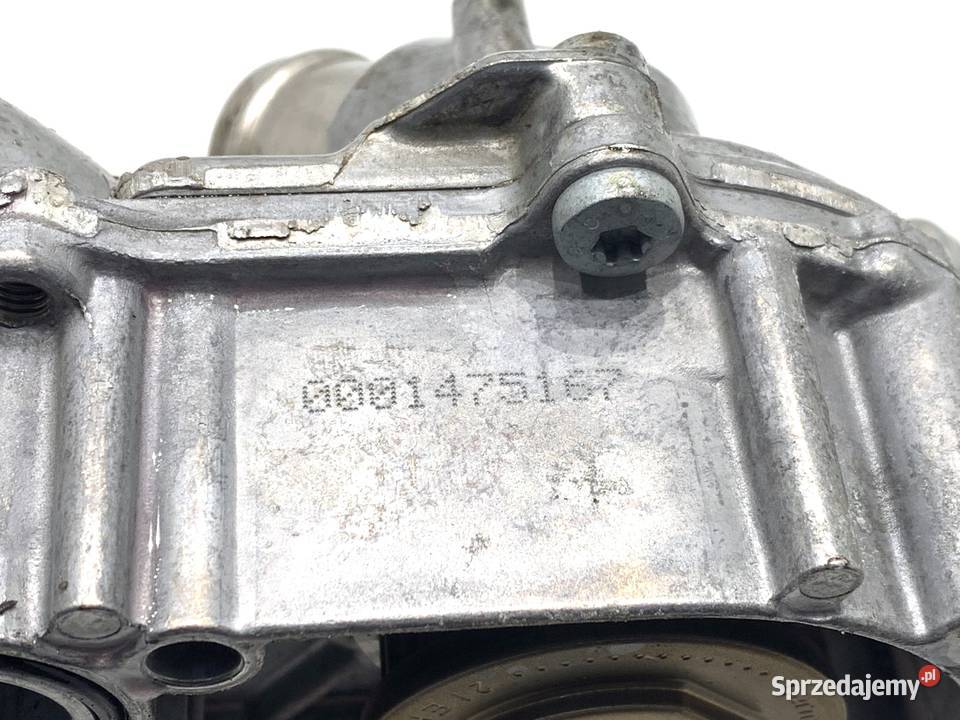 OBUDOWA TERMOSTATU POMPA WODY AUDI Q3 II