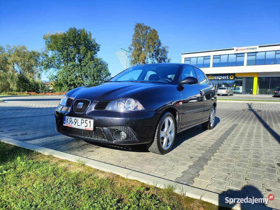 SEAT Ibiza 2008 14 Benzyna 140 000 Zadbany elektryczne lusterka Ibiza