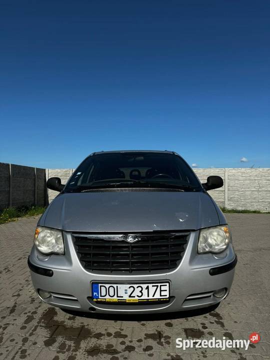 Chrysler Voyager 28 CRDi 150 2007r 7 osobowy automatyczna Dobroszyce