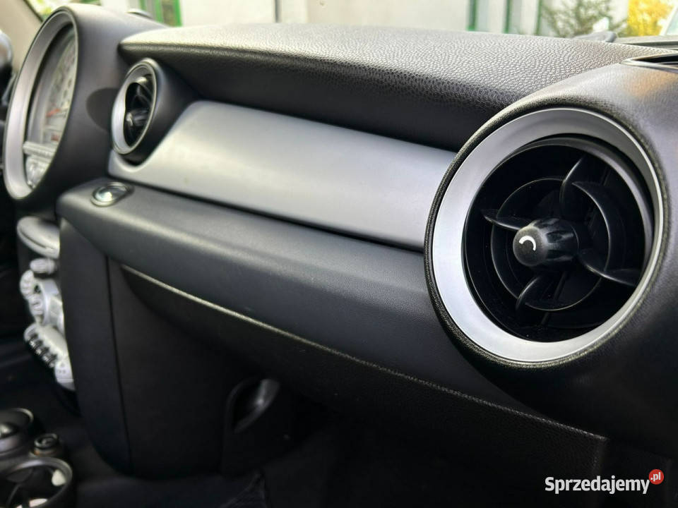 Mini Cooper MINI Cooper 16 120 Manual Pepper Rok produkcji 2009 Szczecin