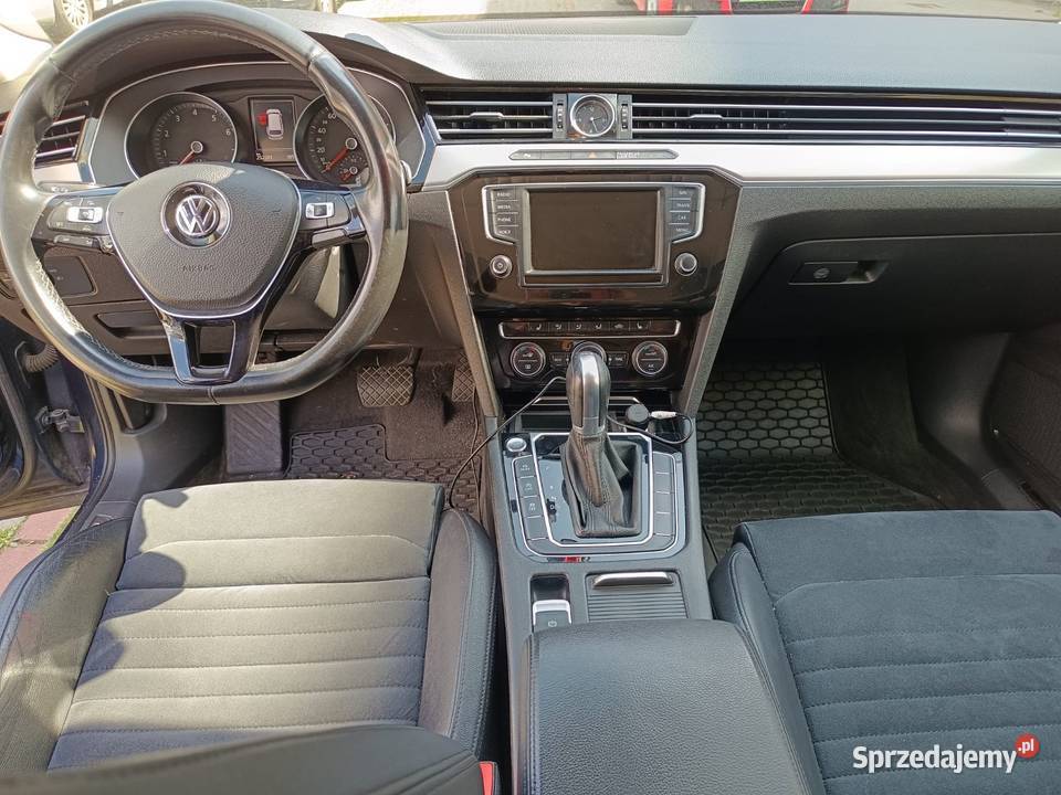 Sprzedam Volkswagen Passata B8 18TSI granatowy Koszalin