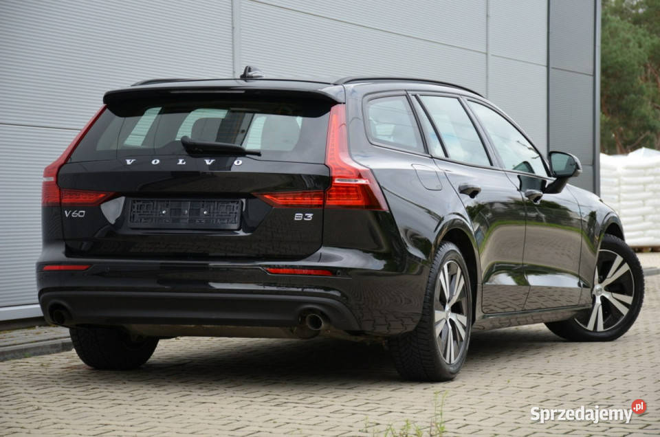 Volvo V60 Czarne Opłacone 20B3 Mild Hybrid Kutno sprzedam